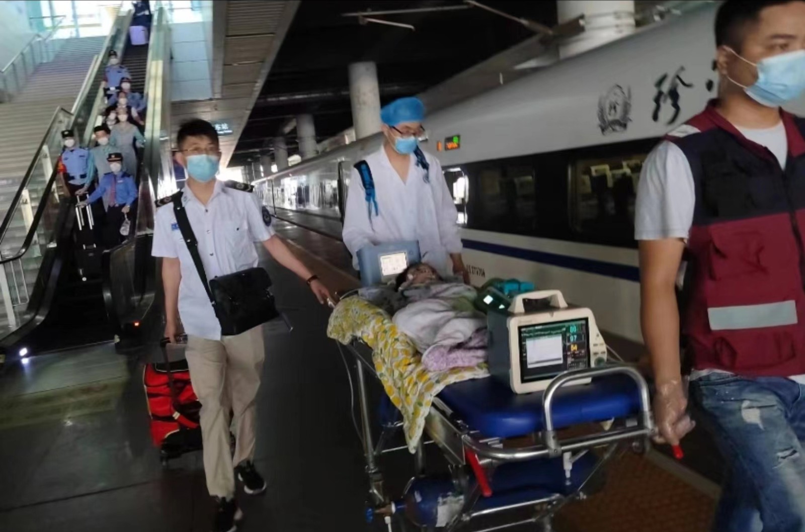 道真高铁转运公司